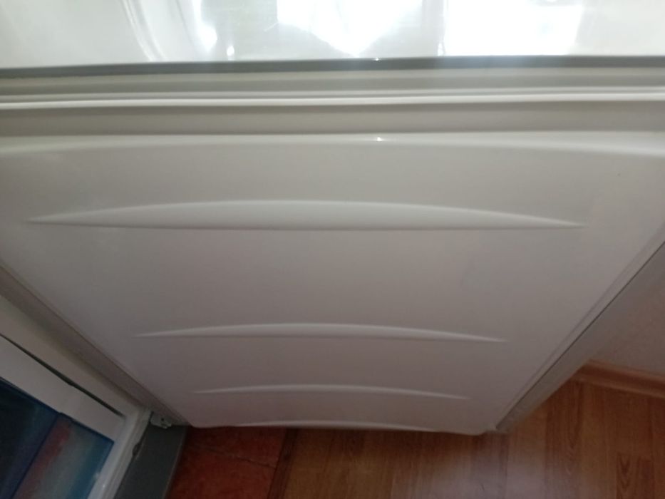 Холодильник.   LG