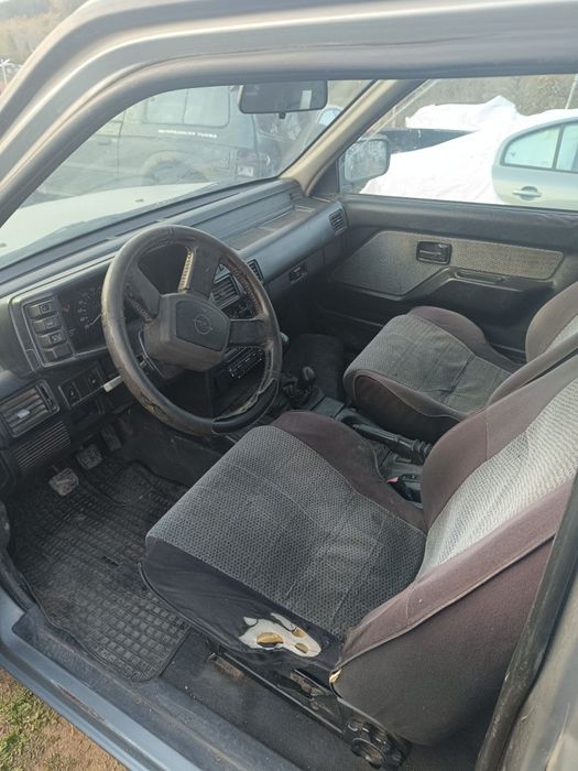 Опел Фронтера А 2.2 бензин 136 коня на части 96 год