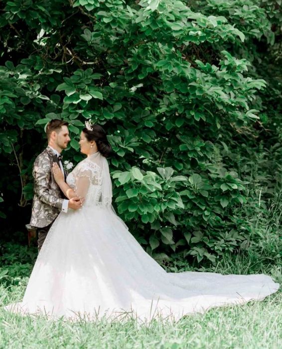 Rochie mireasă  + voal Karmas