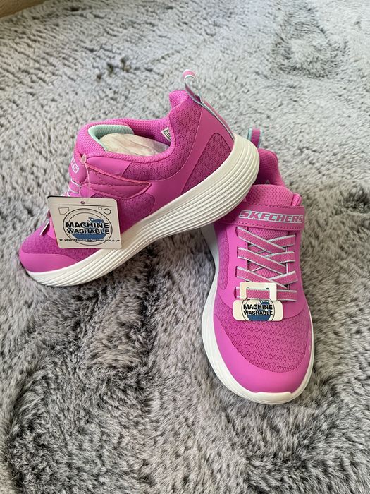 Дамски обувки нови с кутии