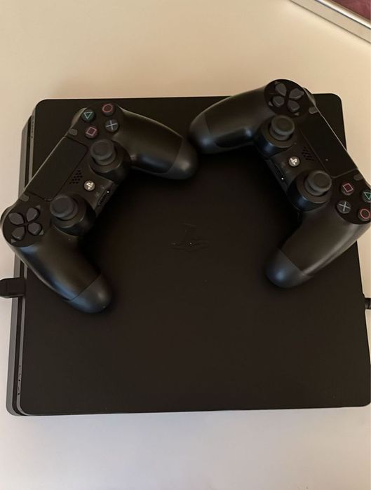 PlayStation 4 slim