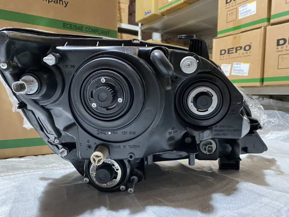 Фары на Lexus Rx300