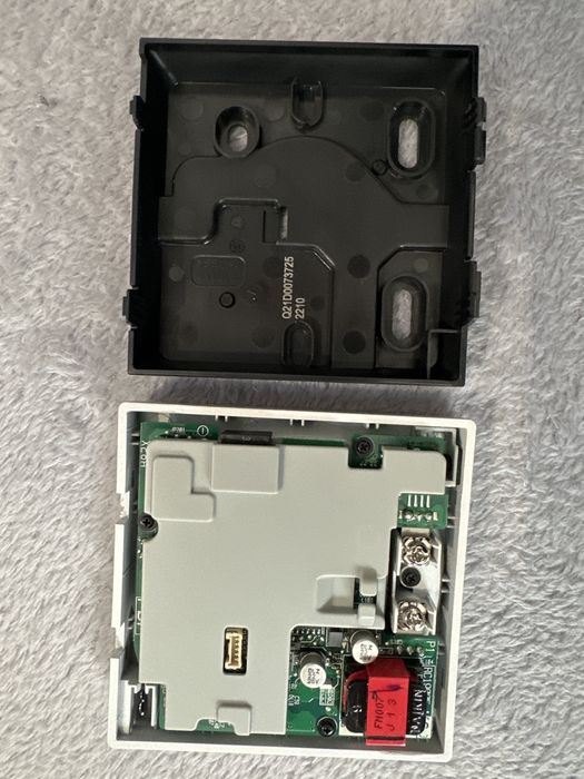 4 Termostate cu fir Daikin Madoka,BRC1H52W