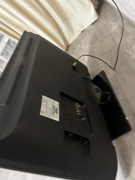 Продам телевизор