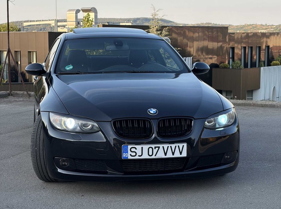 BMW 320d E92 Coupe 2010 Automat 177 CP Trapa Pachet M interior
