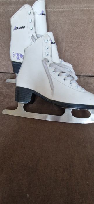 Коньки размер 38 Подойте на 36
