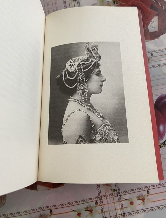 Paulo Coelho, Spioana- ed. Humanitas.