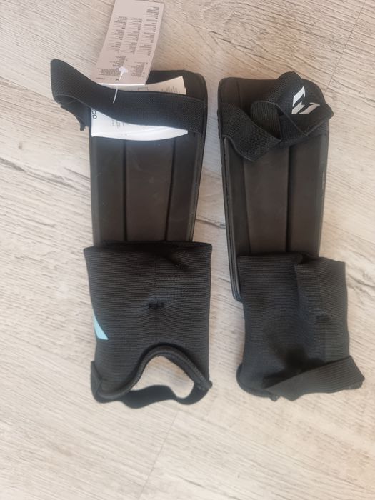 Футболни кори Adidas