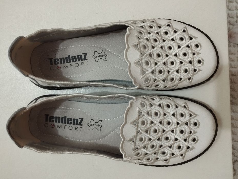 Дамски пролетно есенни обувки.