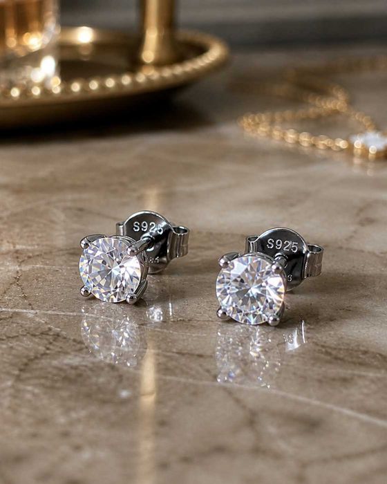 Cercei Moissanite 4mm Argint S925 – Certificat GRA – Unisex (bărbați & femei)