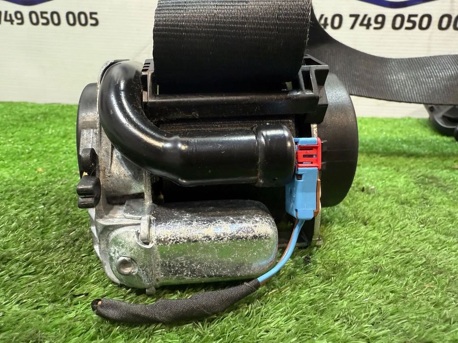 CENTURA SIGURANTA FATA DREAPTA RENAULT MEGANE III B95 1.6 DIESEL 2014 COD OEM 868840008R 2008-2016