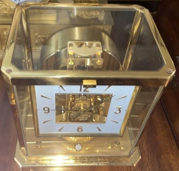 Ceas de semineu Atmos, elvețian de colecție