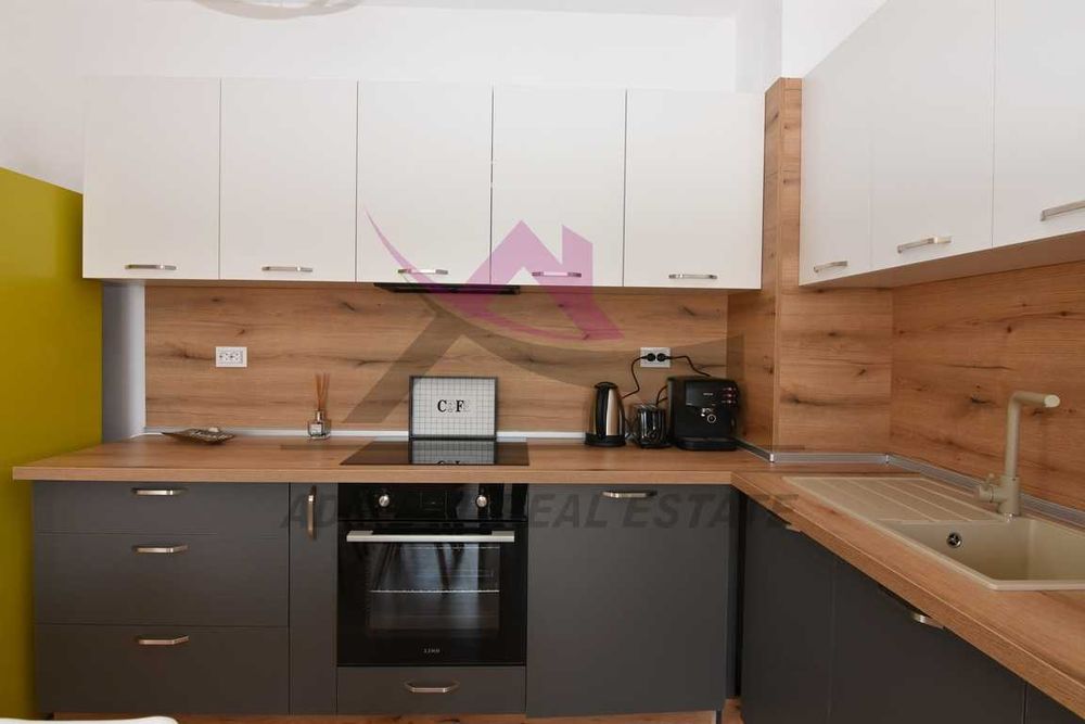 Чисто нов -ДВУСТАЕН -ИЗГРЕВ