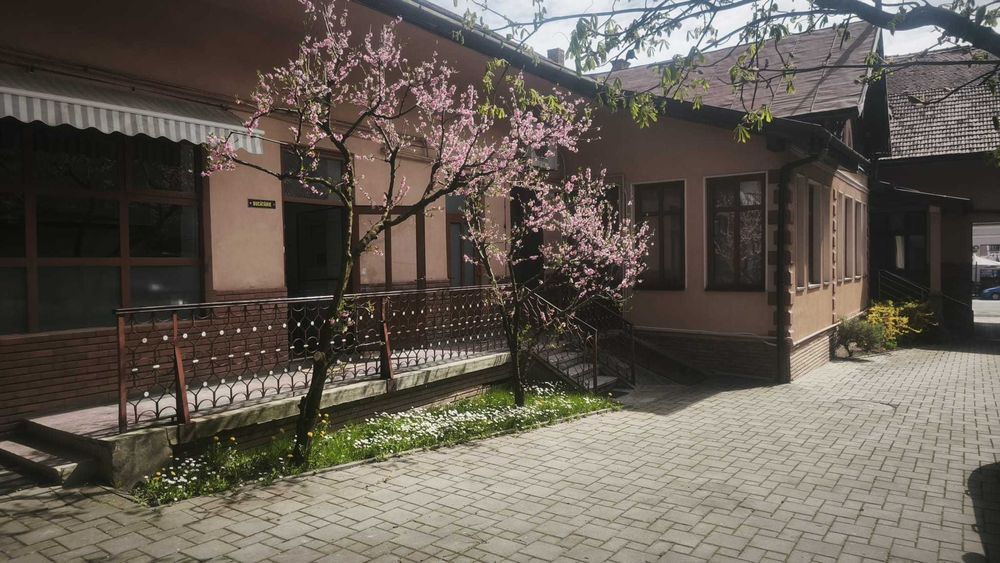 inchiriez restaurant