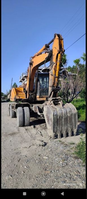 Samsung 132 ekskvator 1996 yil holati yaxshi ishga tayyor