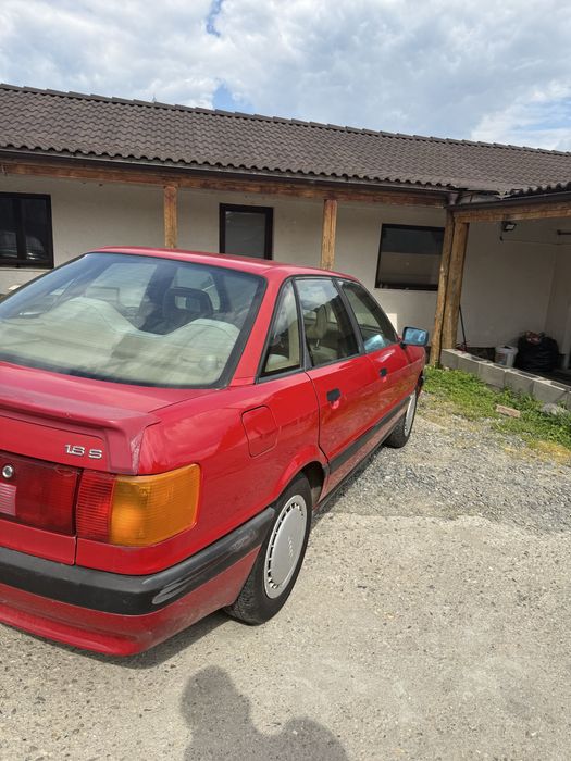 Vand Audi   80  1.8 benzina