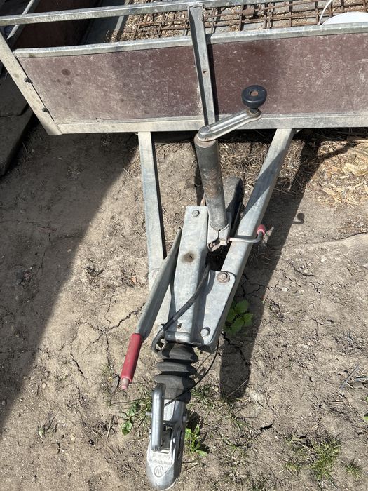 Vând remorca cu 2 axe 750kg