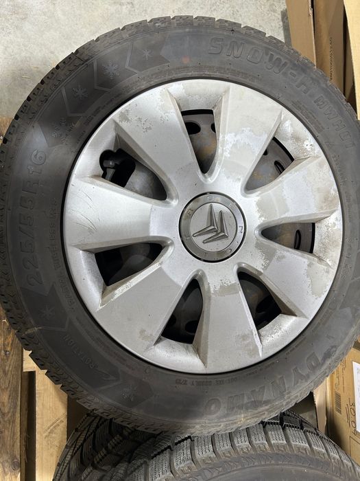 Продавам зимни гуми с джанти 16-4 бр.