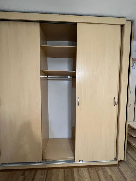 Встроенный шкаф шкаф