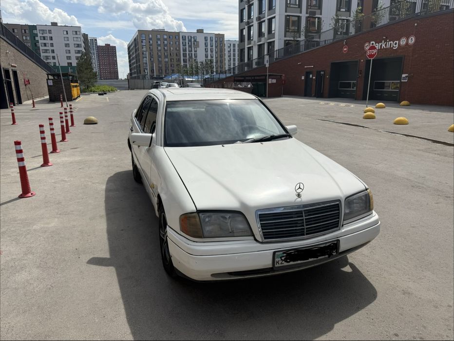 Mercedes-benz c180