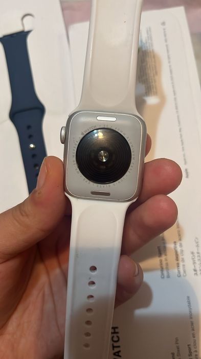 Продам часы Apple Watch SE 2 Gen