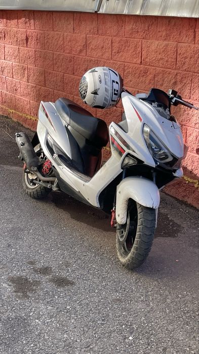 Продам мопед макси