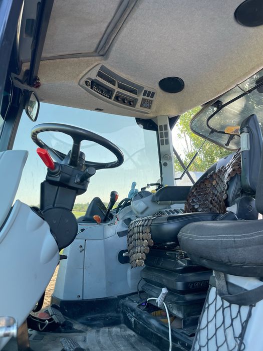 NEW HOLLAND T60-70 sotiladi