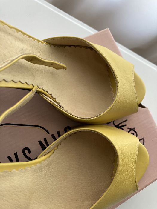 Sandale de piele cu toc Capricia