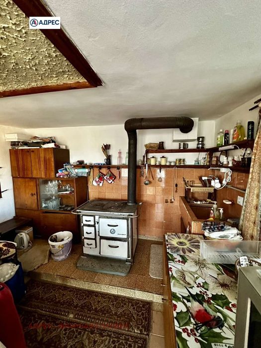 Къща в Ловеч, област-с.Белиш площ 48 цена 43000