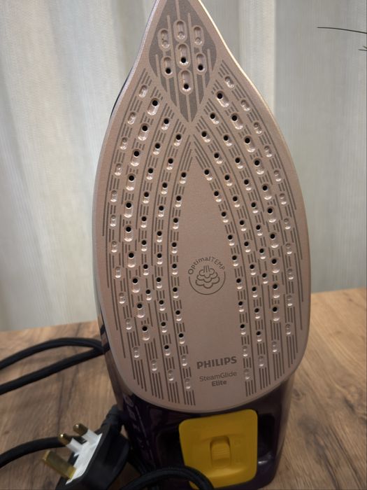 Утюг Philips Azur 8000