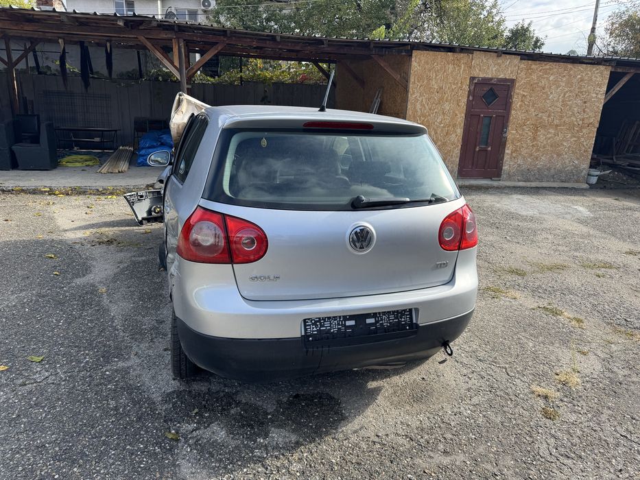 Голф 5 БЛС -BLS 1.9 ТДИ 105 Кс