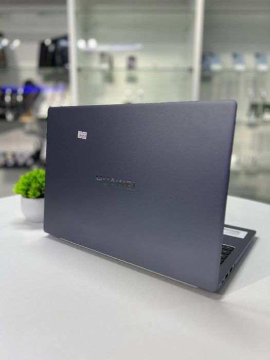 Huawei D16 core i7-13