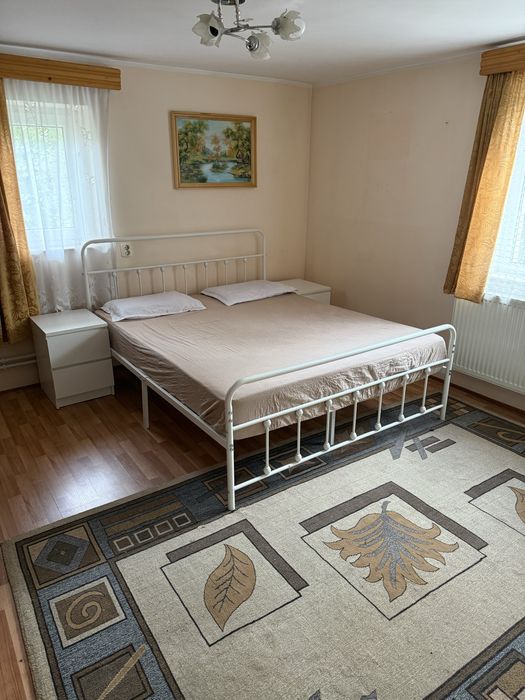 Inchiriez CASA in Radauti langă Casa de Cultura 350€