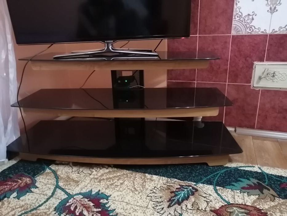 Подставка под телевизор