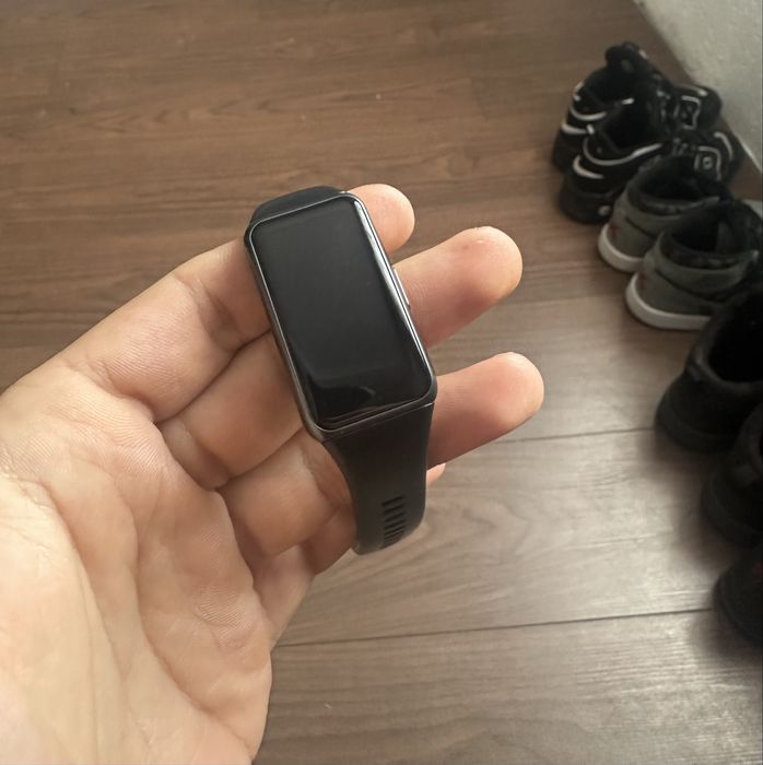 Ceas huawei band 8