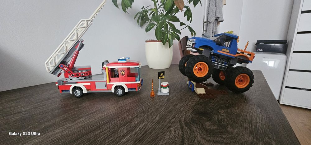 Vând lego complete ,cu carti