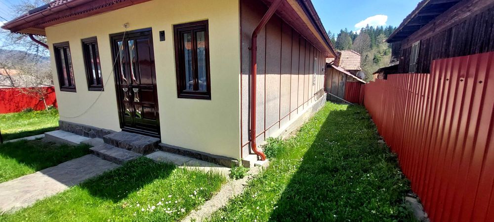 Casă de vânzare zonă de munte.