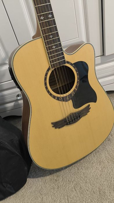 Akkustik gitara Dream Maker