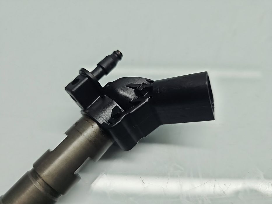 Injector Volkswagen Touareg (7LA, 7L6) [Fabr 2003-2010] 059130277AH 3.