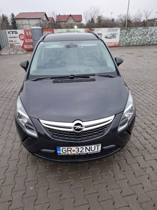 Vând opel zafira tourer 7 locuri
