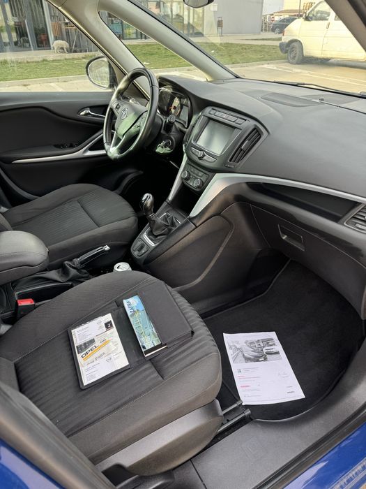 Opel Zafira 2018 1.6Benzina Cng 7Locuri 120.000km 150 cai
