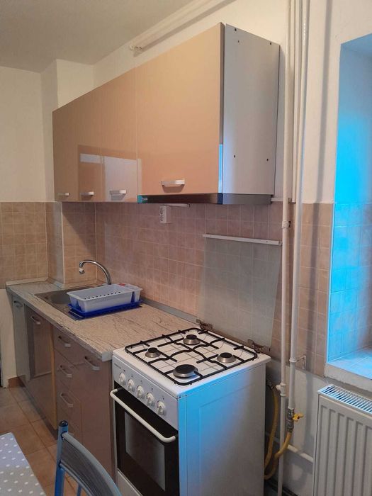 Inchiriez garsoniera