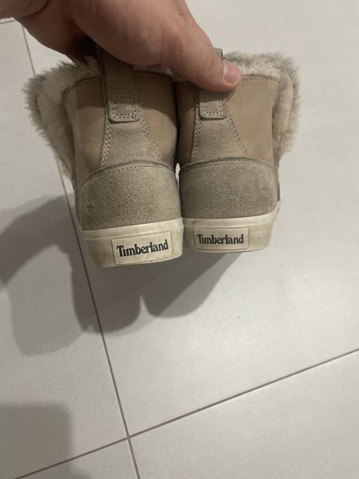 Отдам женские ботинки