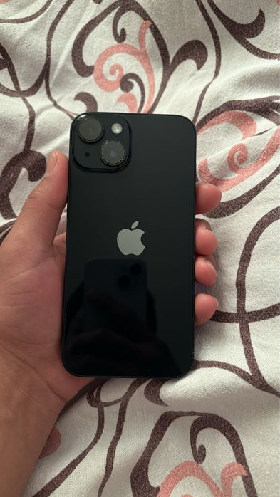 Продам айфон 14 с коробкой