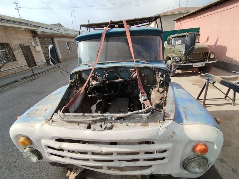 Zil kabinasi sotiladi .