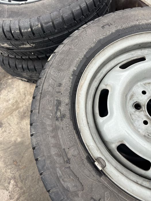 Продам летнию резину с дисками