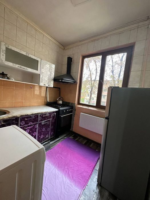 Чиланзар 12 продаётся квартира 2/2/4.Разделка