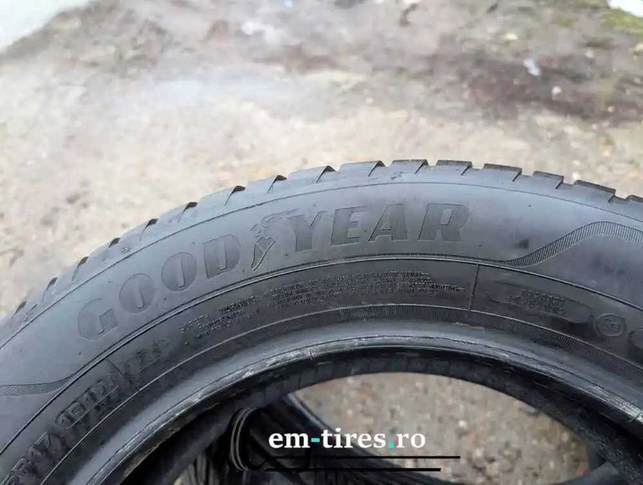 SET 2 Anvelope All Season 225/55 R17 GOODYEAR Vector 4Seasons Gen 3 10