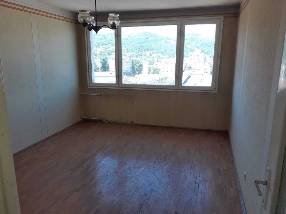 Vind apartament 2 camere in Orsova