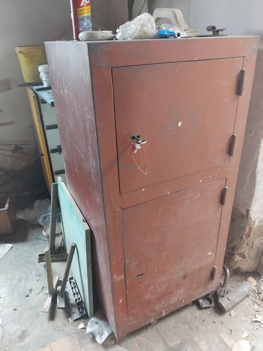 Сейф под инструмент советскии